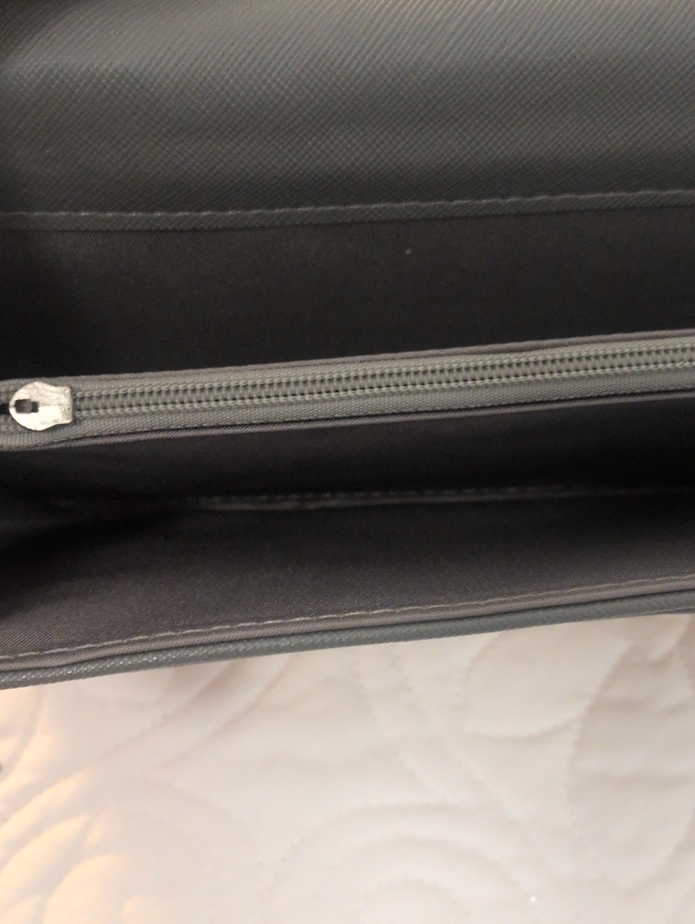 Damsel In Defense Wallet - Picture 5 of 13